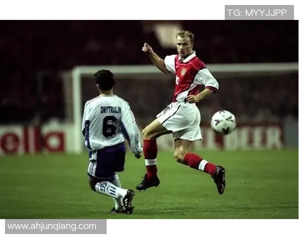 重庆足球队足球意识创新高引领全国新风潮助力球队崛起